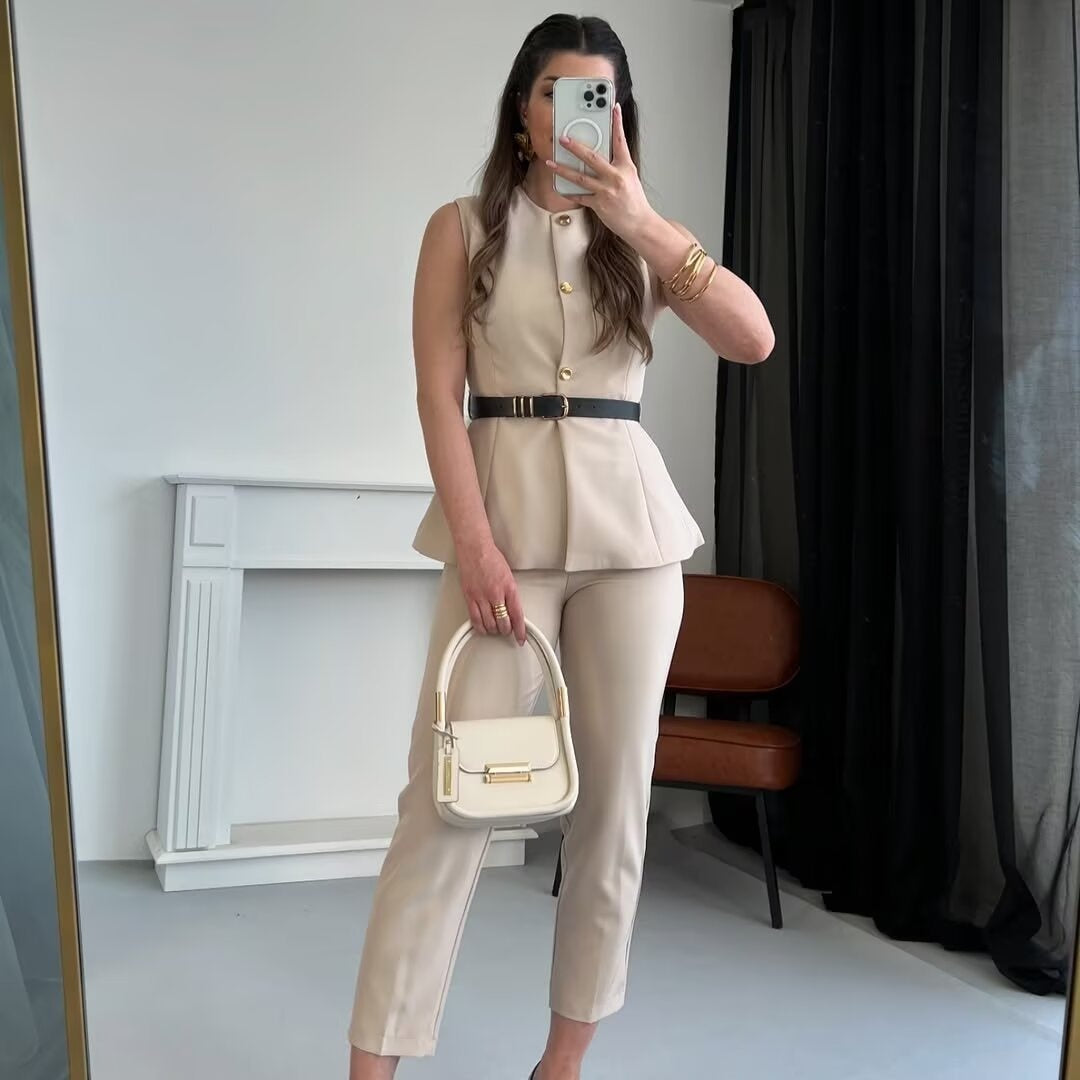 Robe Ceinturée Sans Manches
